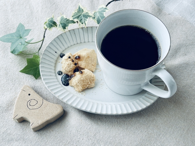 大阪市北区でカフェバイトするならココ！一日中活気が続く街