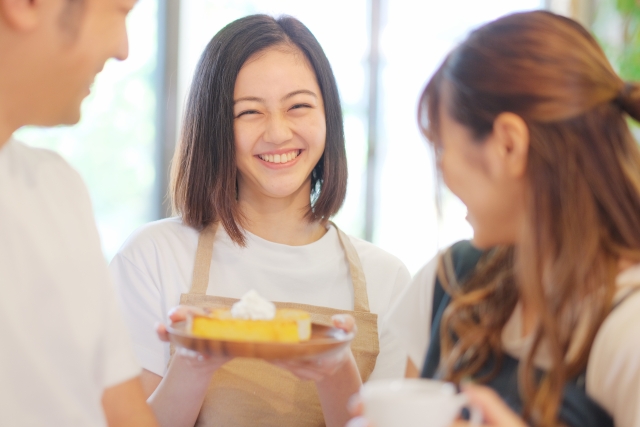 千葉市中央区でカフェバイトするならココ！アクセス抜群、前後の予定がいれやすい！