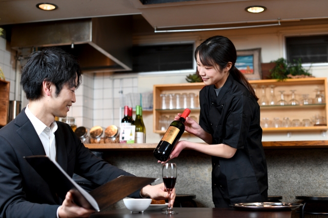 東広島市でレストランバイトするならココ！酒蔵通りもすぐそば！地酒とグルメの街！