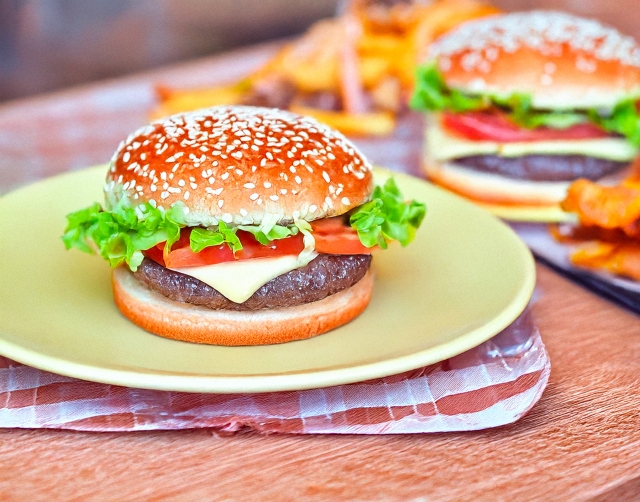 村山市でファストフードバイトするならココ！最上川の恵みで蕎麦が有名な街